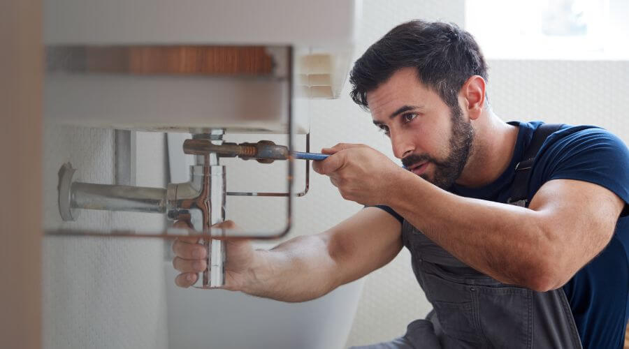 Expert burst pipe repair services in Lookout, WV